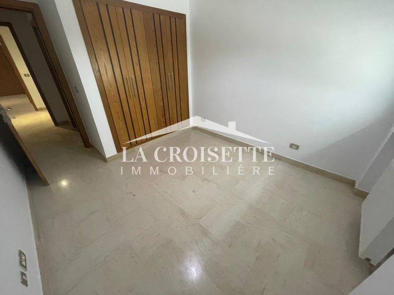 Appartement S+3 à Bhar Lazrek, La Marsa